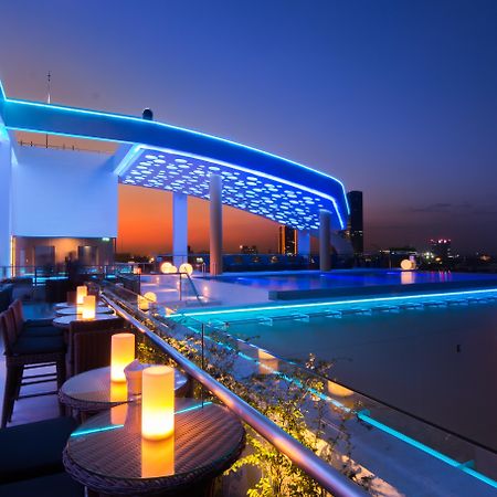 Sun & Moon, Urban Hotel Phnom Penh Exterior foto