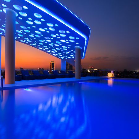 Sun & Moon, Urban Hotel Phnom Penh Exterior foto