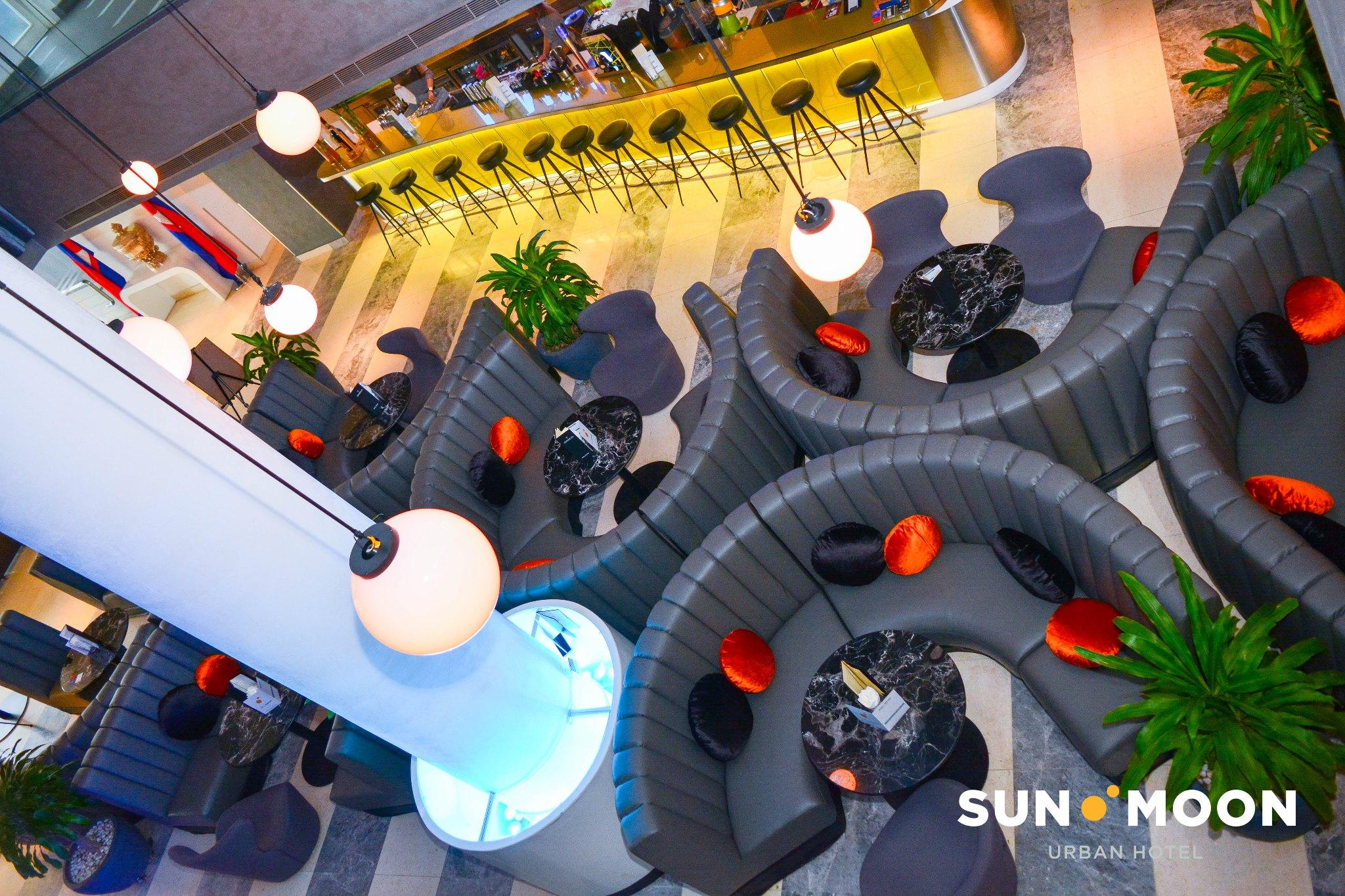 Sun & Moon, Urban Hotel Phnom Penh Exterior foto